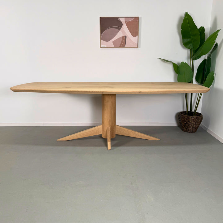 Deens ovale eettafel "Niek" 