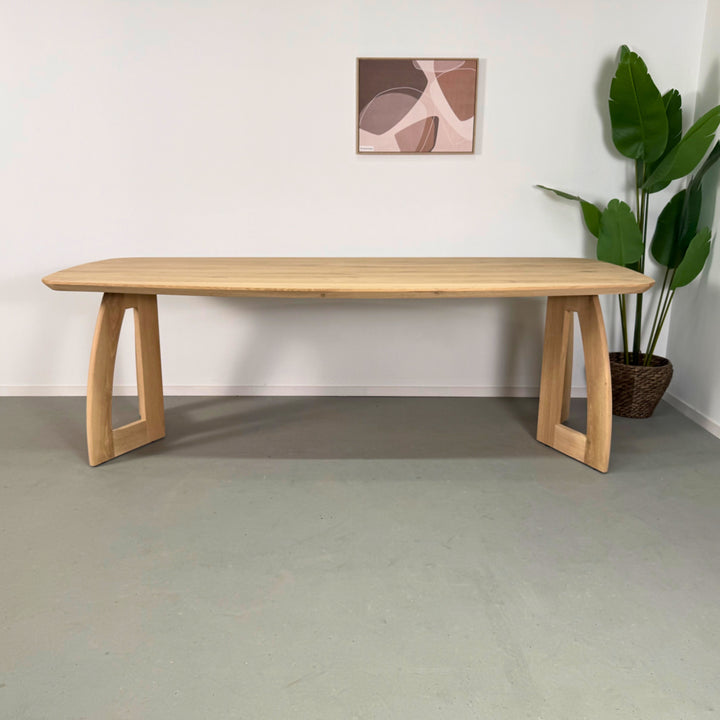 Deens ovale eettafel "Hugo" 