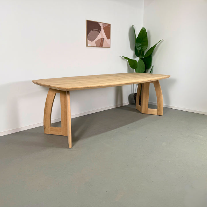 Deens ovale eettafel "Hugo" 