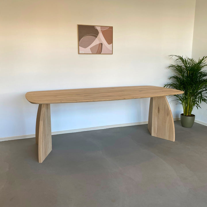 Deens ovale eettafel "Charlie"