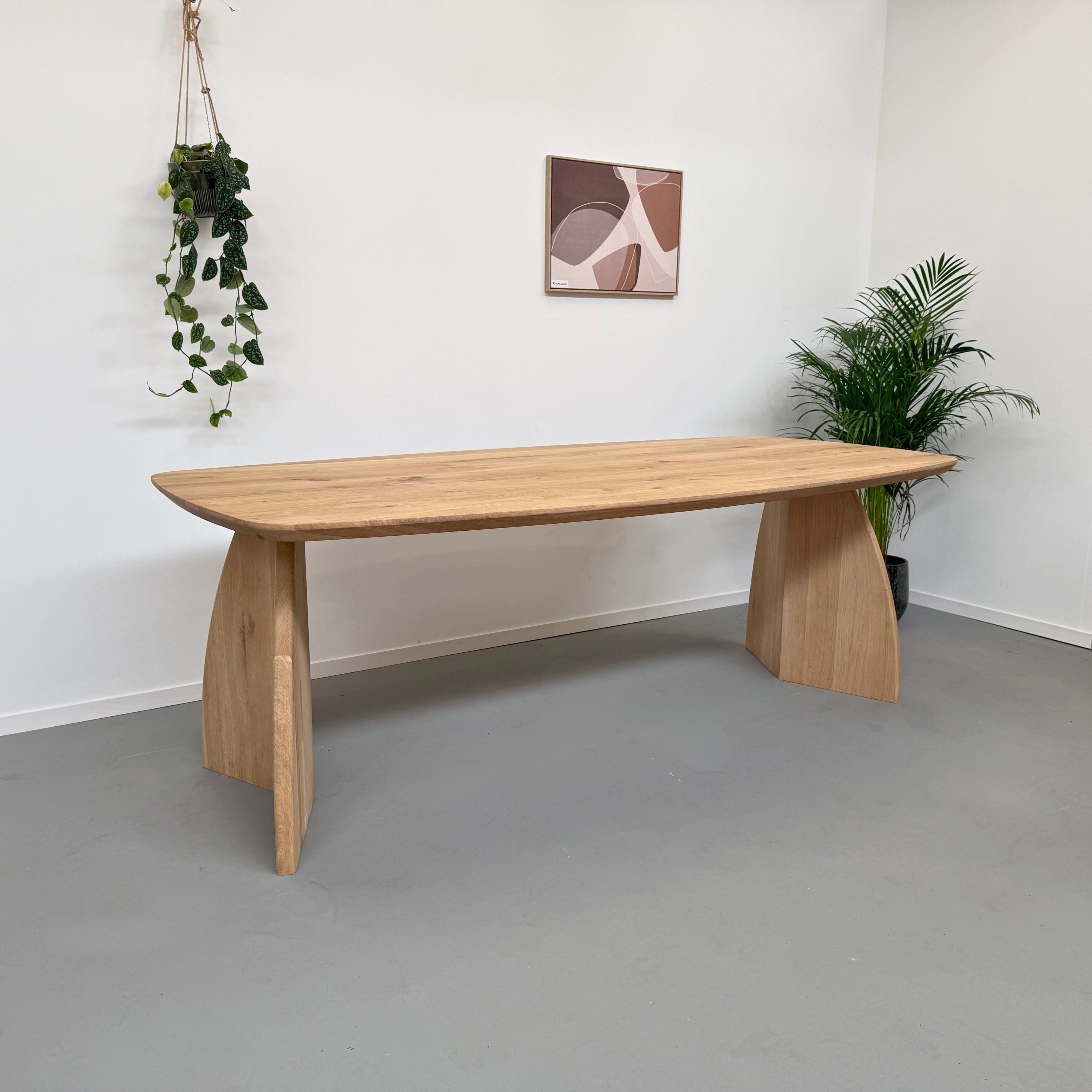 Deens ovale eettafel "Charlie" 