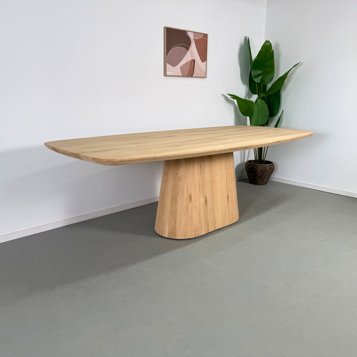 Deens ovale eettafel "Diesna" 