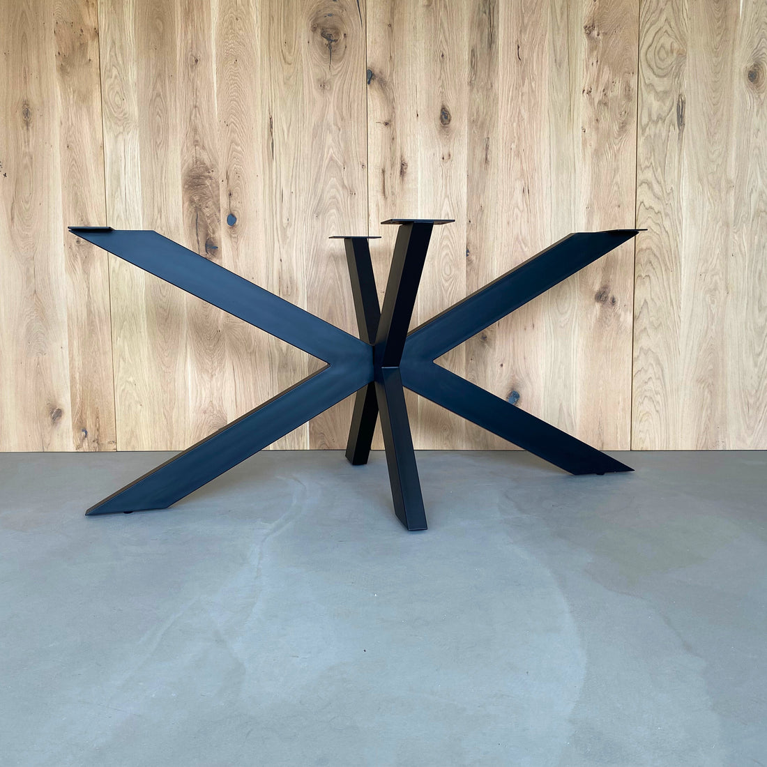 Deens ovale eettafel "Finn"