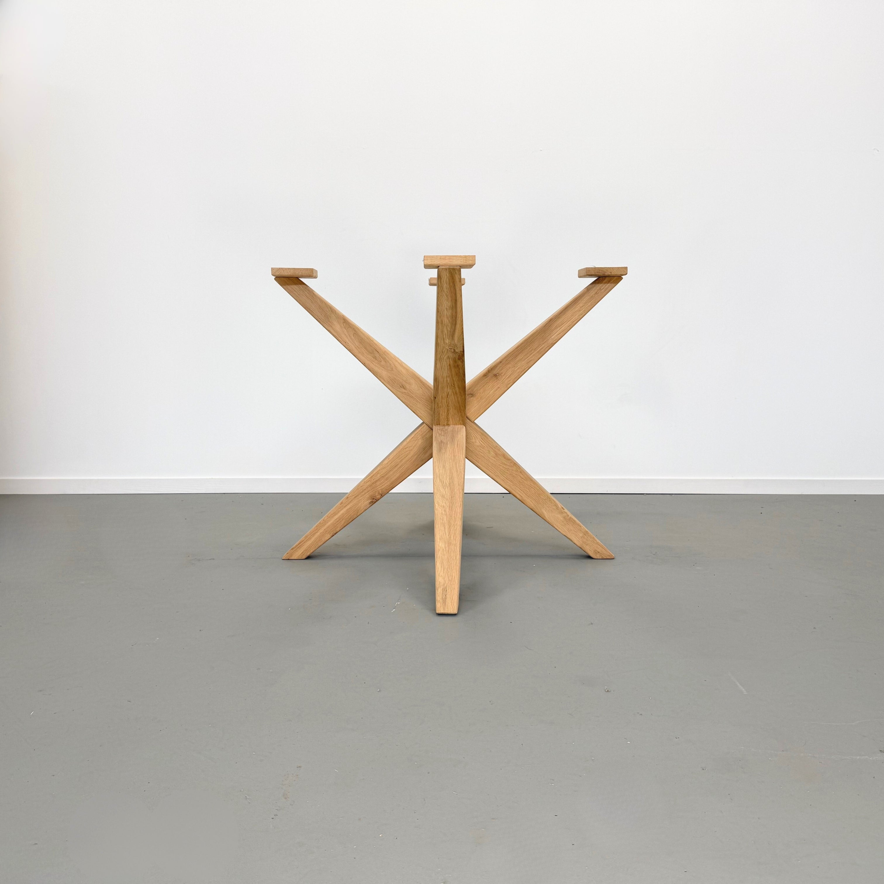 Eiken kruispoot 90x90cm - Tapse poten 